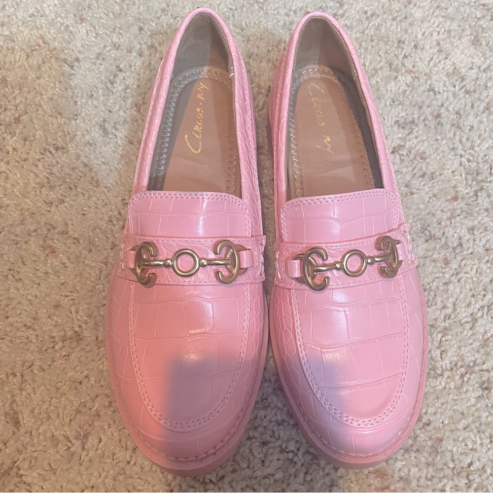 Circus by Sam Edelman loafers with buckle like new condition. Size 6.5